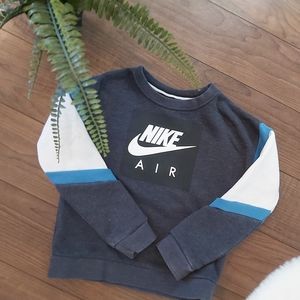 Retro Nike Sweater